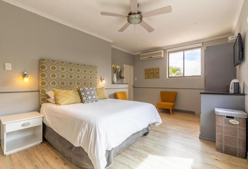 Пансион La Roca Guest House