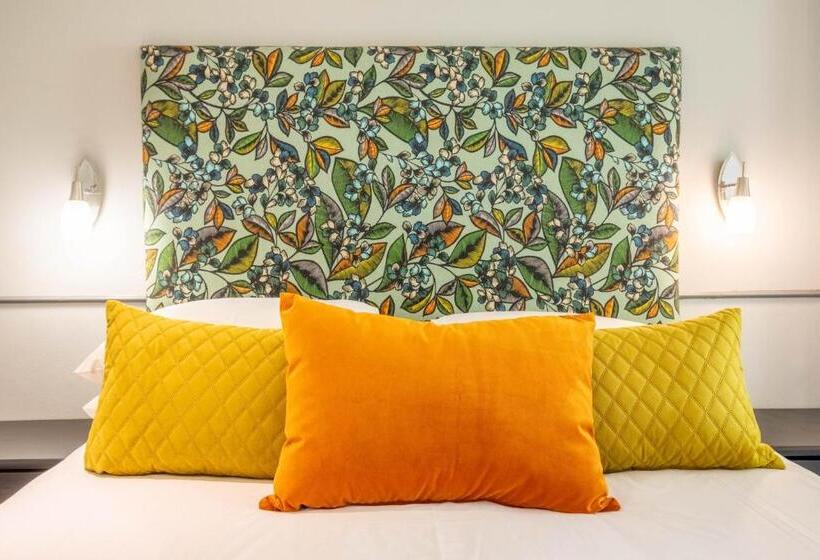 Пансион La Roca Guest House