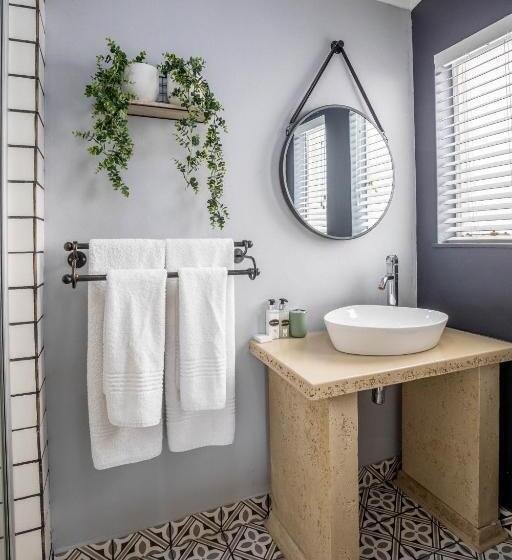 Пансион La Roca Guest House