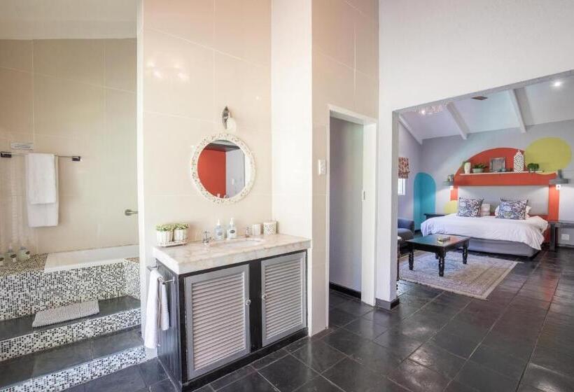 Пансион La Roca Guest House