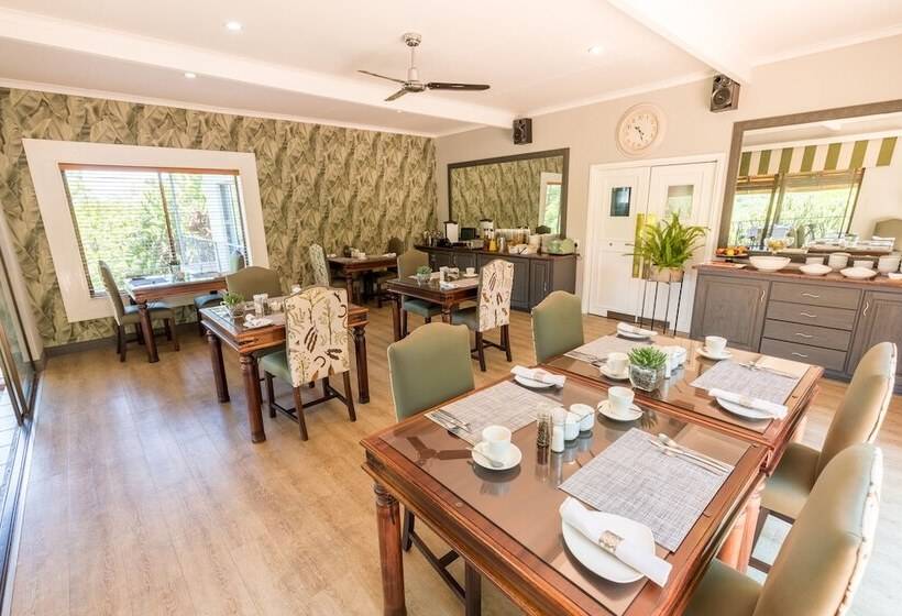 Пансион La Roca Guest House