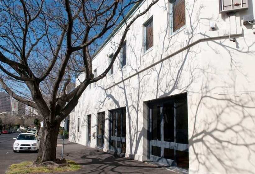 פנסיון Lily Sands Inn