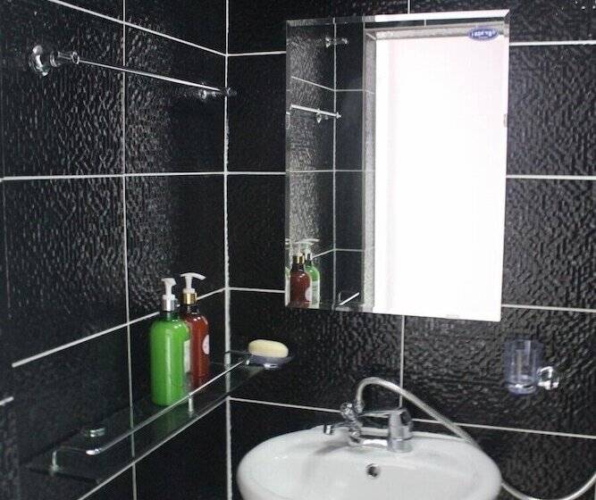 پانسیون Mk Liberty House