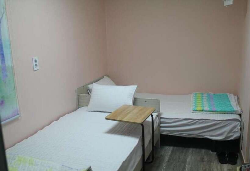 پانسیون Mk Liberty House