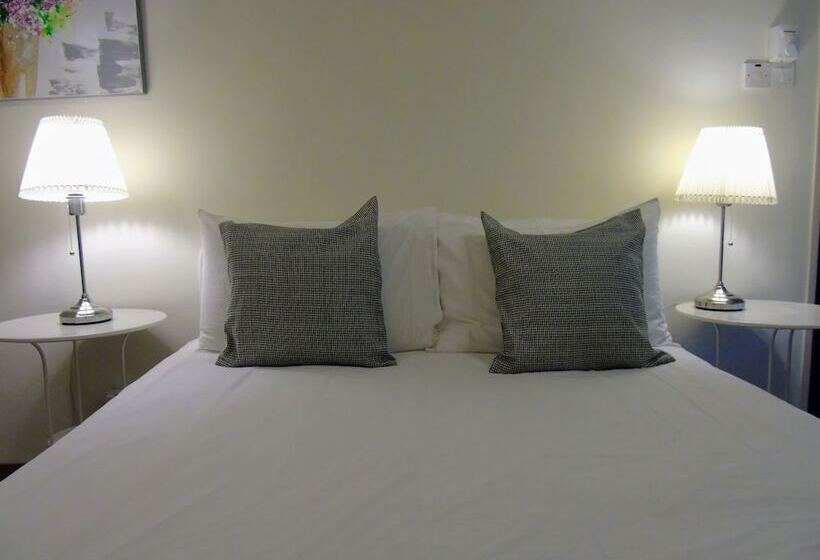 ペンション Rumah Putih Near Klia & Xiamen University