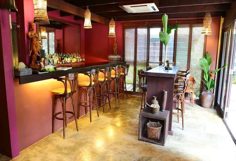 ペンション The Village House