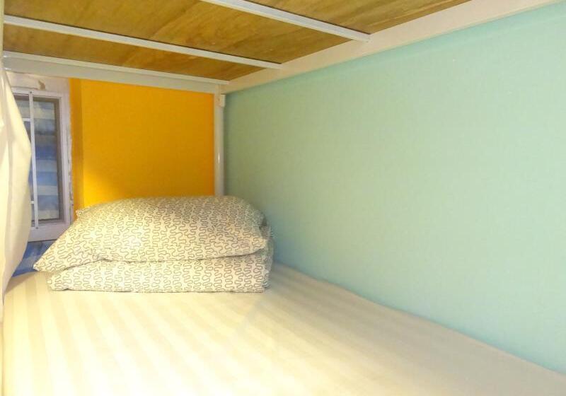 Rainbow Lodge Hk   Hostel