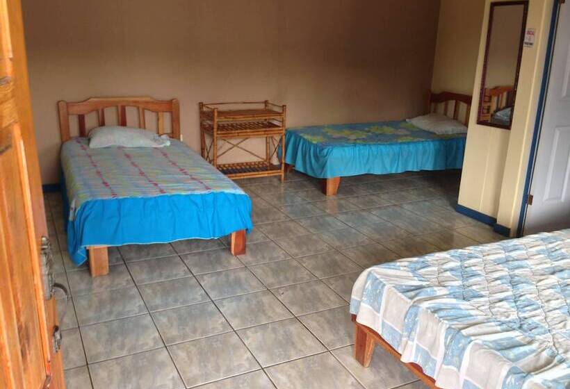 استراحتگاه Bahia Azul