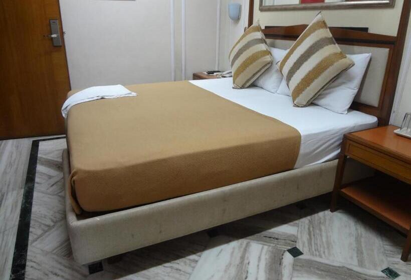 Royal Park Hotel Dockyard