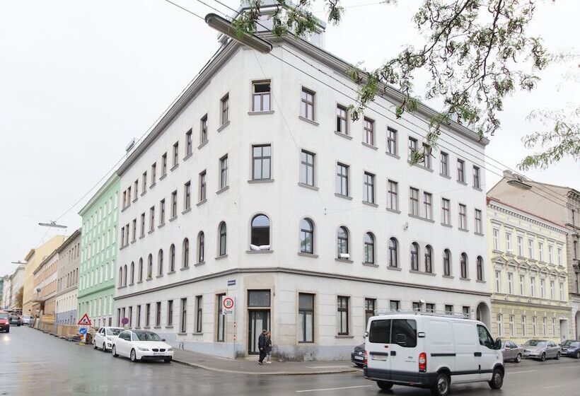 Royal Resort Apartments Westbahnhof