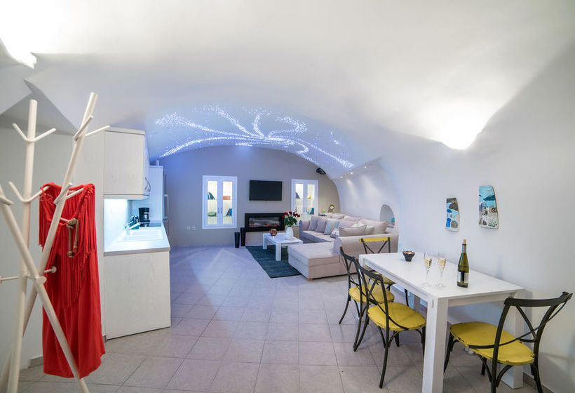 Suite Home Santorini