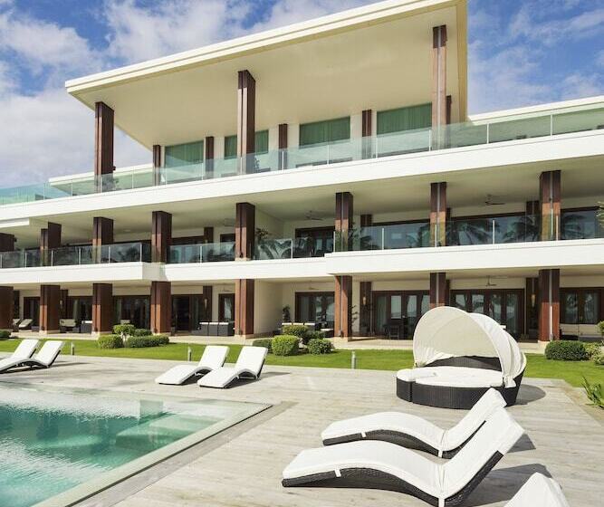 Under The Stars Luxury Apartments