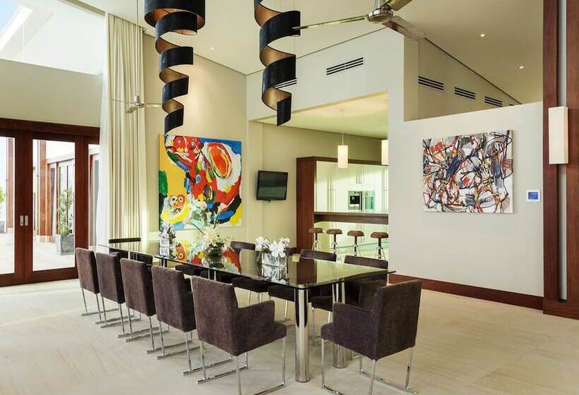 Under The Stars Luxury Apartments