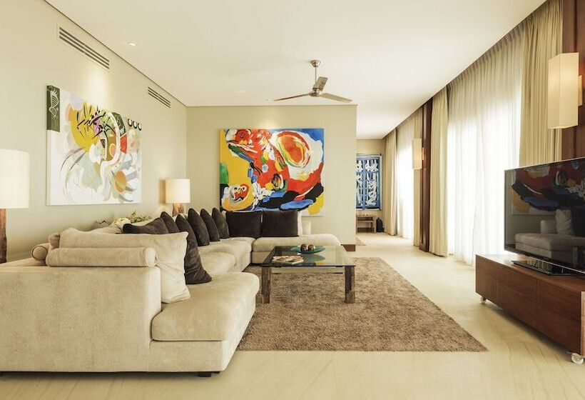 Under The Stars Luxury Apartments