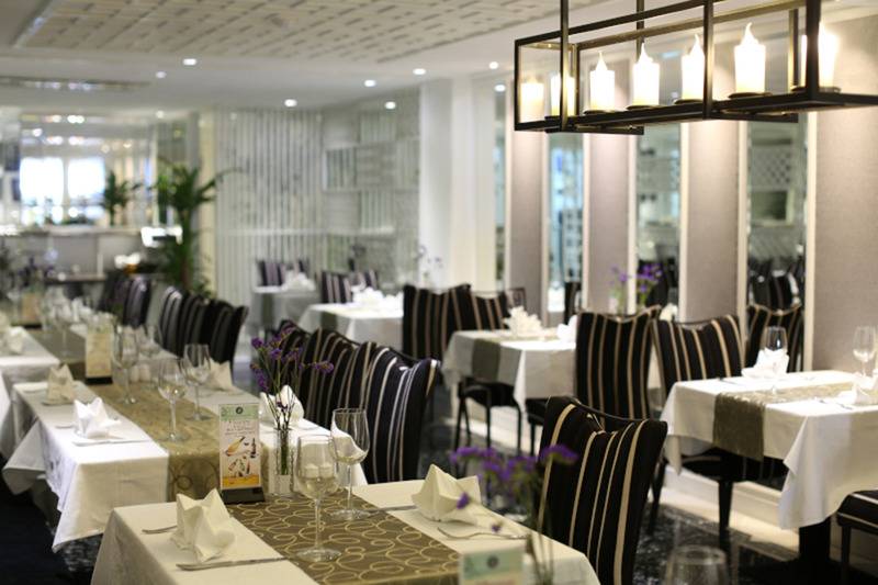 Victor Metropolis Hotel & Rooftop Bar