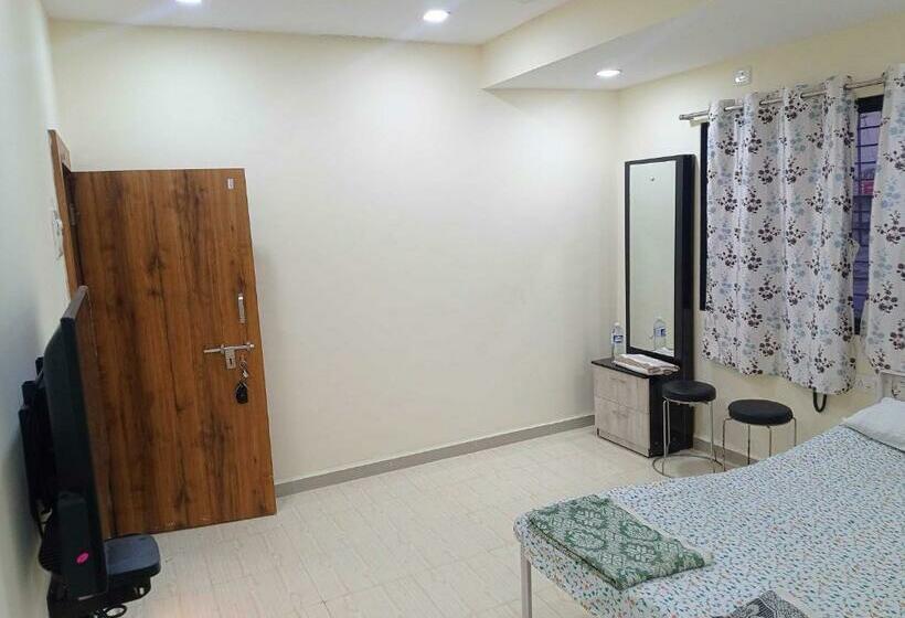 Spot On Hotel Nakshatra