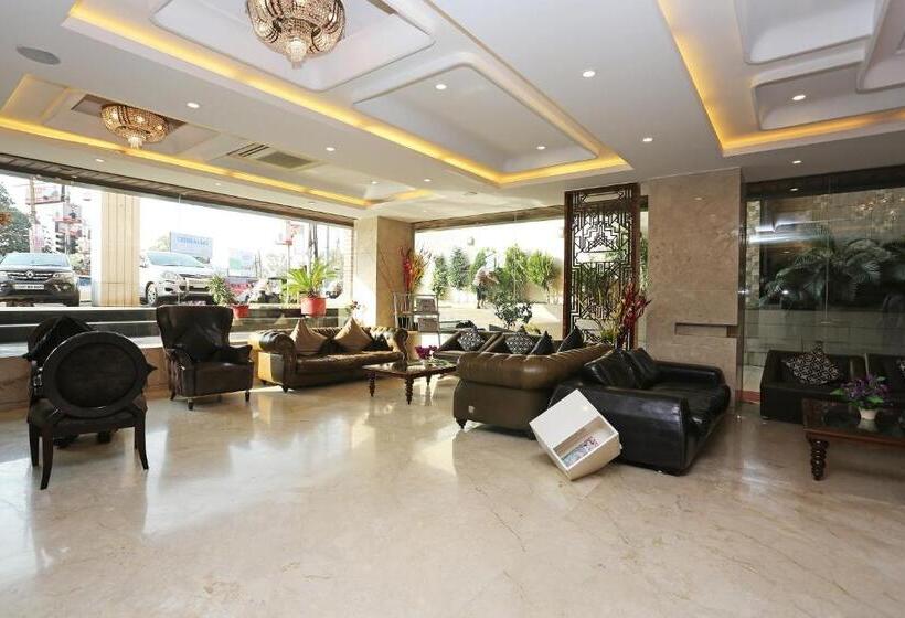 בית מלון כפרי Oyo 5561  Cambean