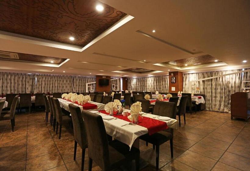 בית מלון כפרי Oyo 5561  Cambean