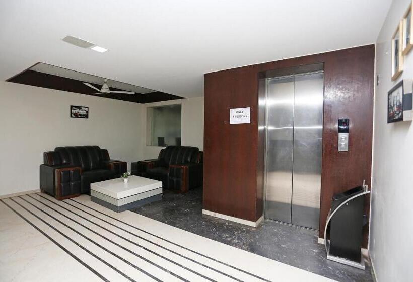 בית מלון כפרי Oyo 5561  Cambean