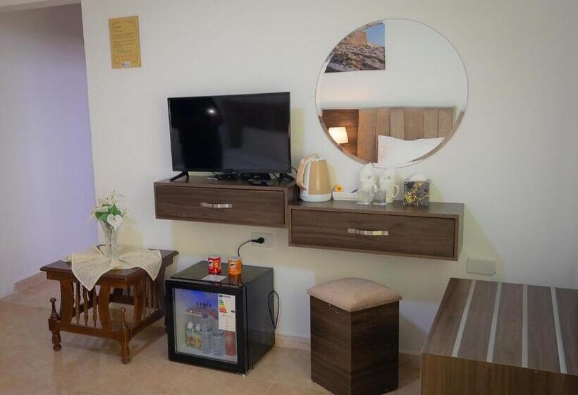 هتل Petra Jewel Luxury