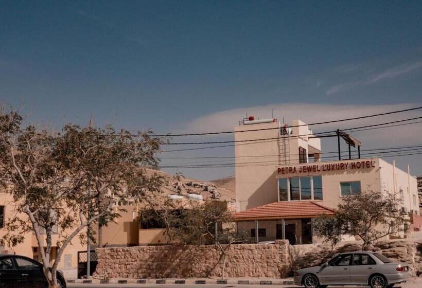 هتل Petra Jewel Luxury