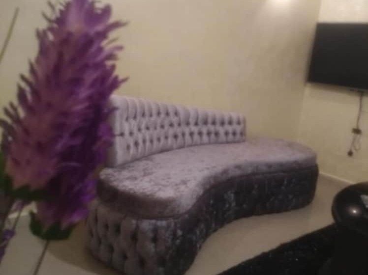 تختخواب و صبحانه Petra Rest Home