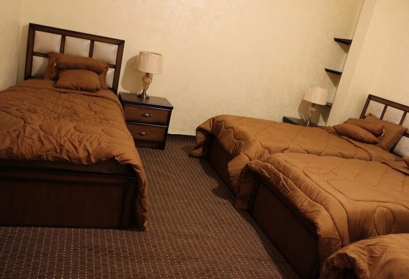 تختخواب و صبحانه Petra Rest Home