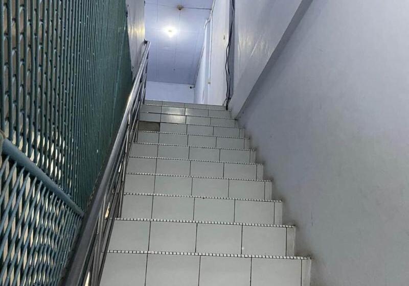 酒店 Bulusaraung Homestay Makassar