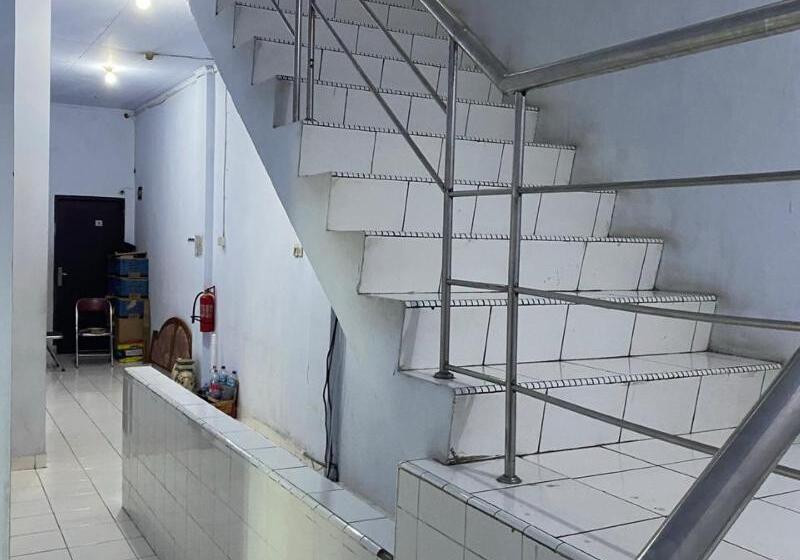 酒店 Bulusaraung Homestay Makassar