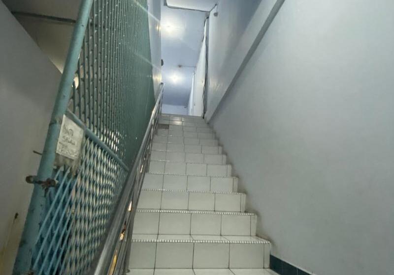 酒店 Bulusaraung Homestay Makassar