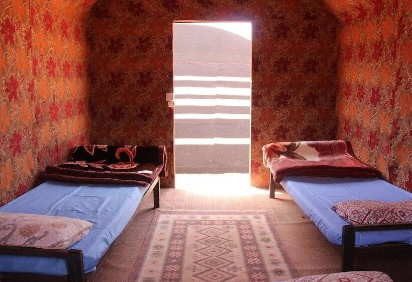هتل Wadi Rum Caravan Camp