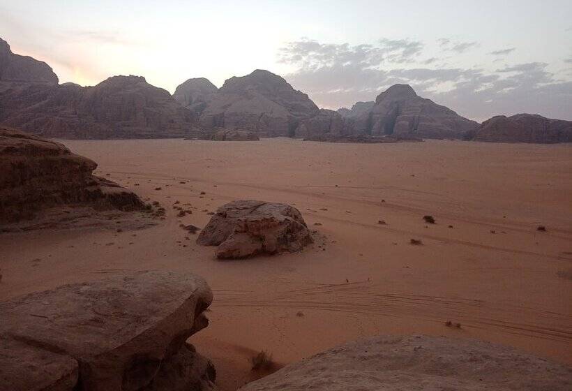 هتل Zarb Desert Camp