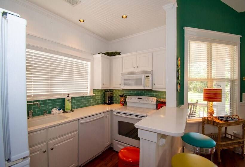 46 Davis Love Cottage