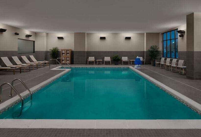 Ac Hotel Lansing University Area