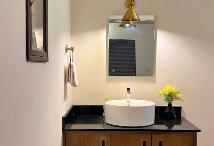 Adrak Mountain Mist Forest Resort