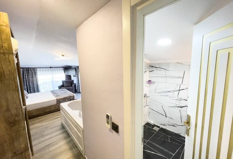 فندق صغير Castle S Light Boutique