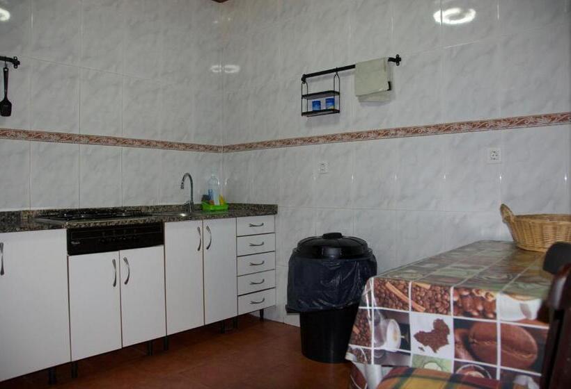 Albergue Los Blasones