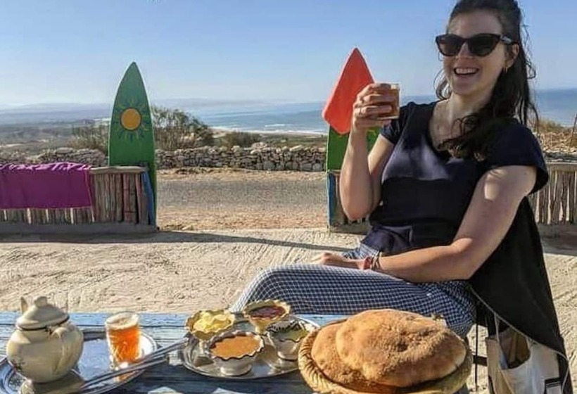 هاستل Surf House Lodge