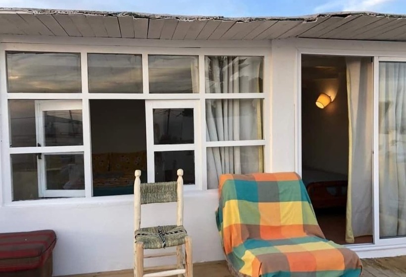 هاستل Surf House Lodge