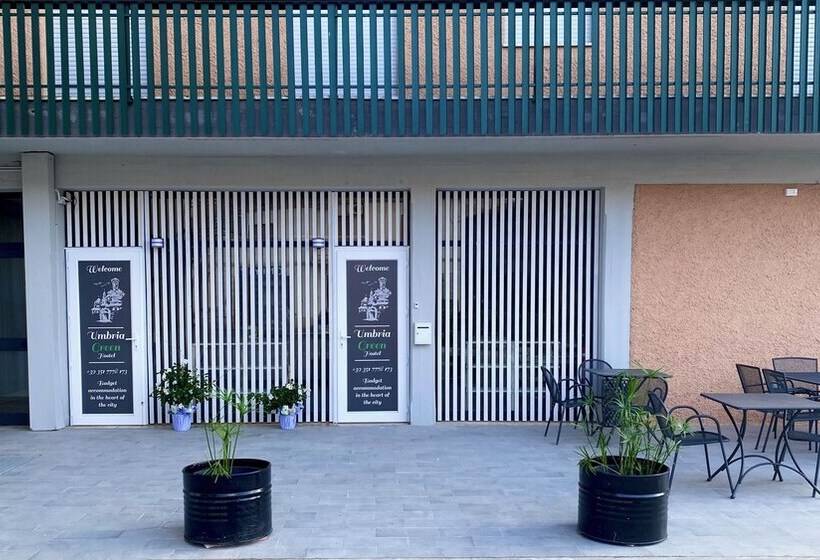 هاستل Umbria Green