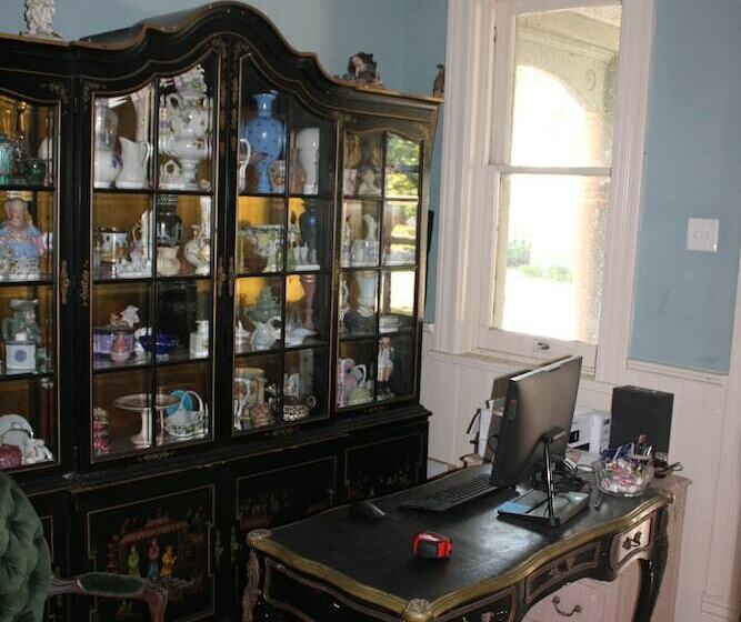 住宿加早餐  Johnstone Mansiion