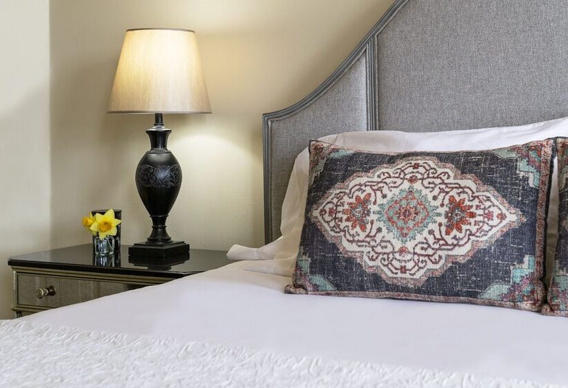 مبيت وإفطار Pinc Lady Mansion