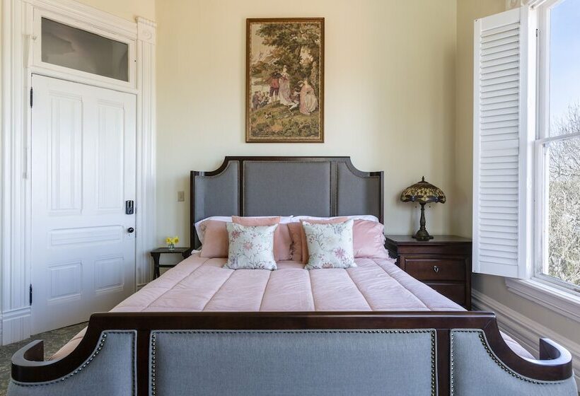 مبيت وإفطار Pinc Lady Mansion