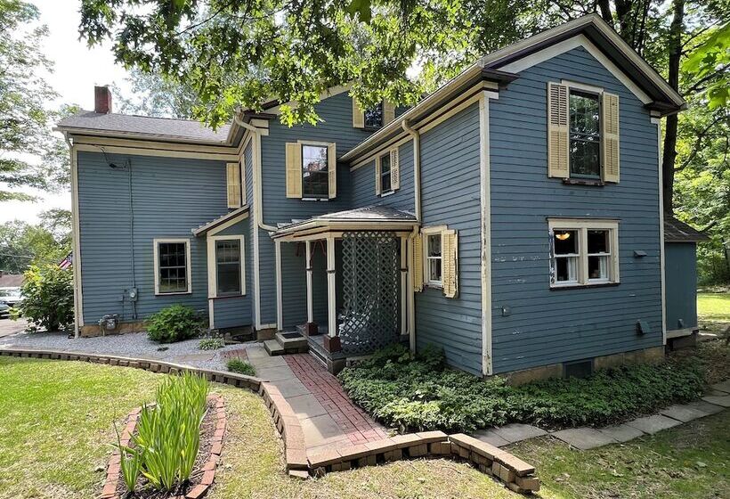 Highland Bed & Breakfast