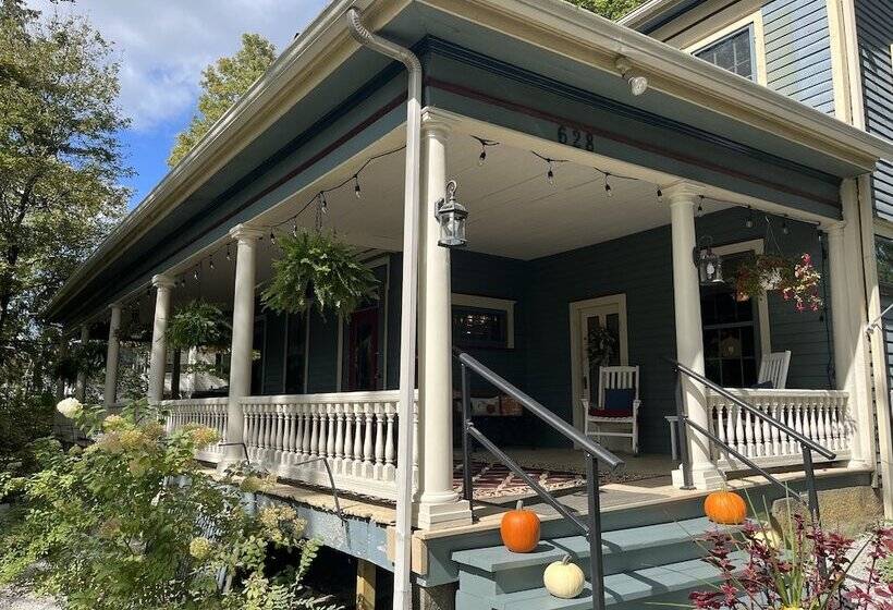 Highland Bed & Breakfast