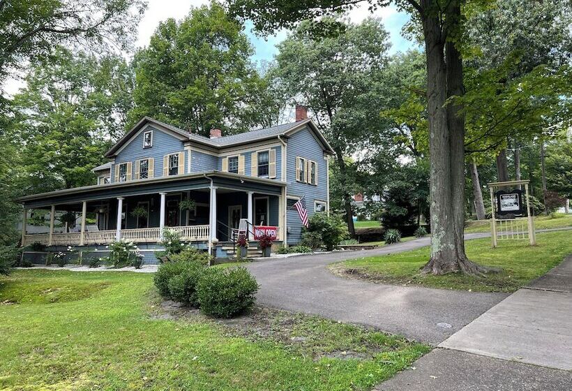 Highland Bed & Breakfast