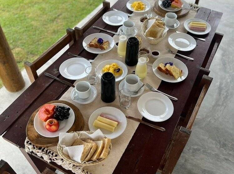 فندق فئة نجمة واحدة Pousada Corália