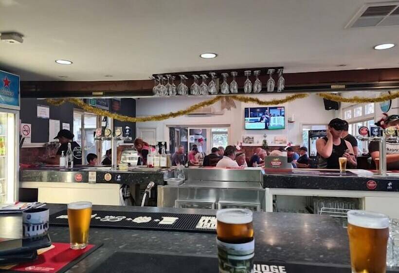 בית מלון כפרי 123 Melbourne St