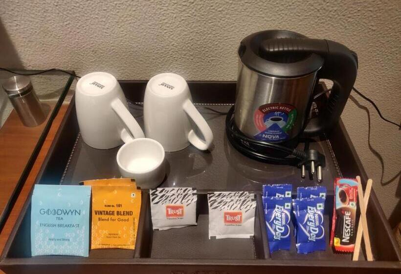 בית מלון כפרי Adiva Residency Beacon, Grant Road,mumbai