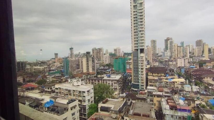 בית מלון כפרי Adiva Residency Beacon, Grant Road,mumbai